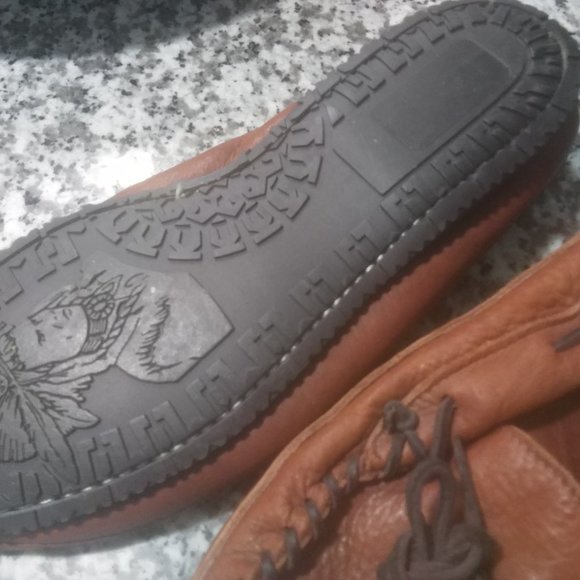 Tool Hand Made Moccasins - Picture 5 of 6